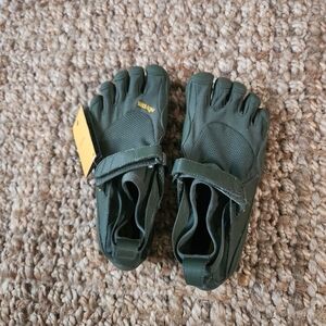 Vibram FiveFingers Olive Toe Shoes